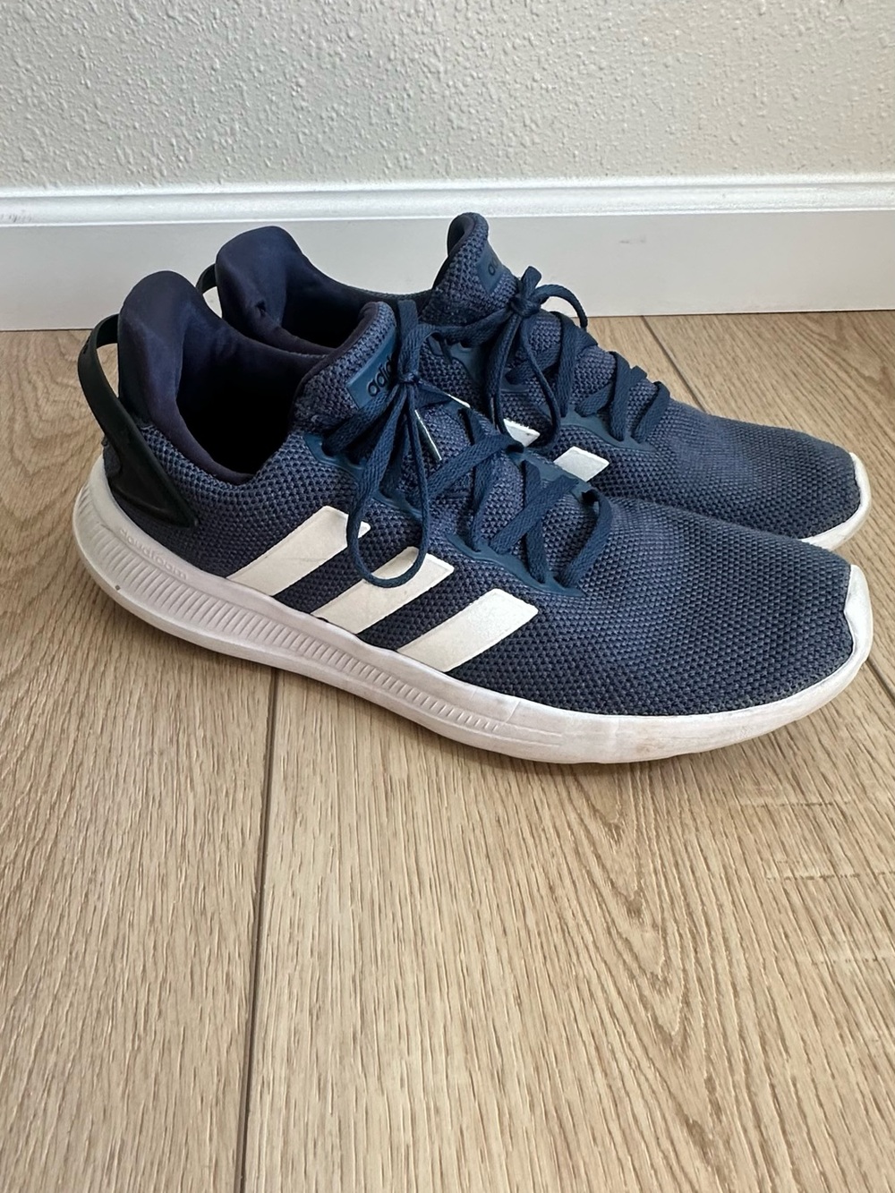 Men’s Adidas, navy size 10
